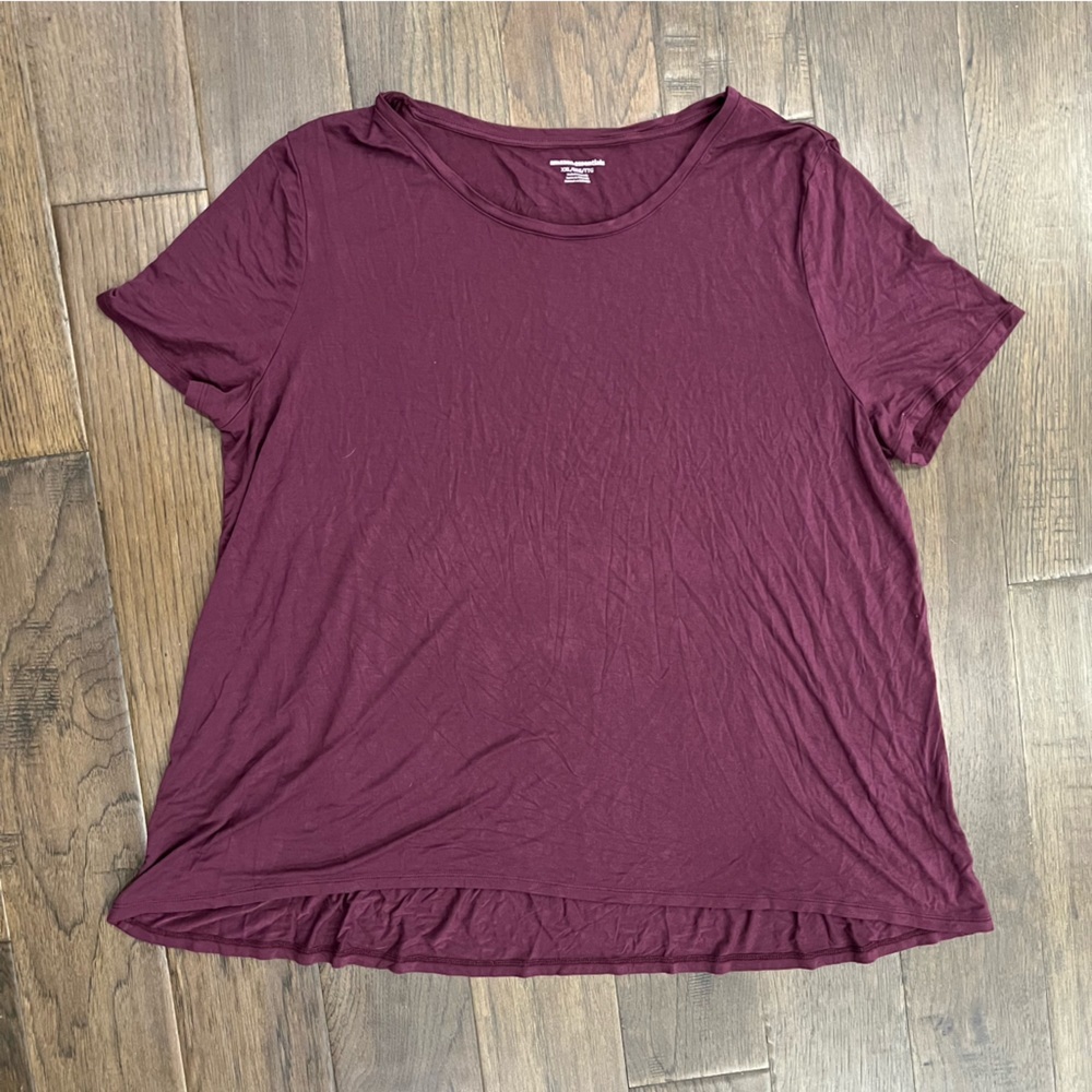 Amazon Essentials T-Shirt - Picture 7 of 11